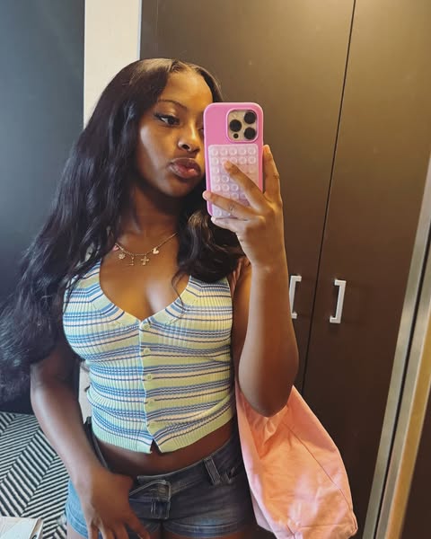 Lei Lei (a famous TikTok Star) Contact Info and Biography