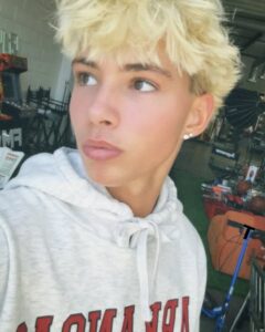 Brooks Harvey – Age, Biography, Contact Email/Phone for Biz, Fanbase